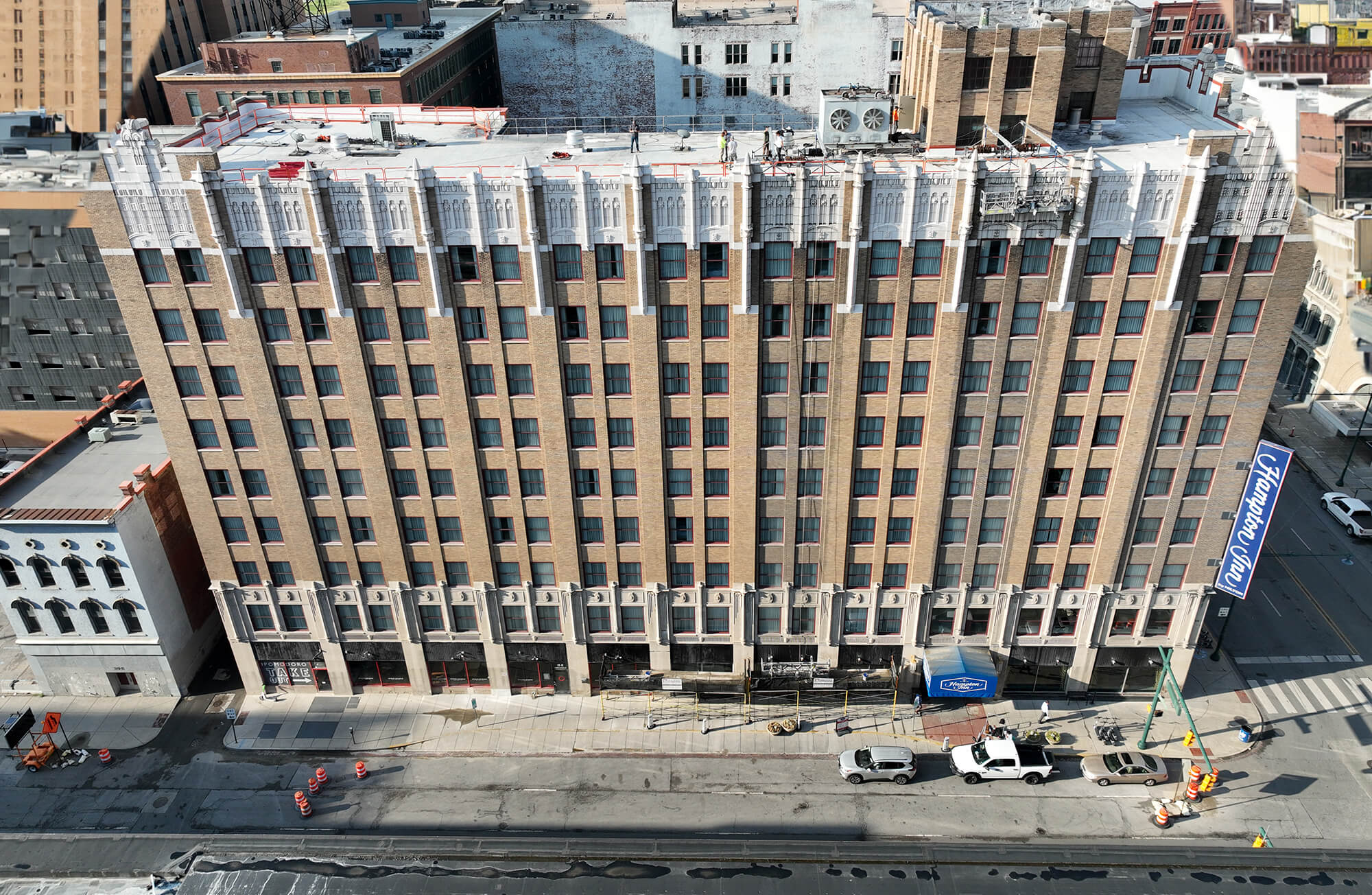 Hampton Inn hotel masory and brickwork