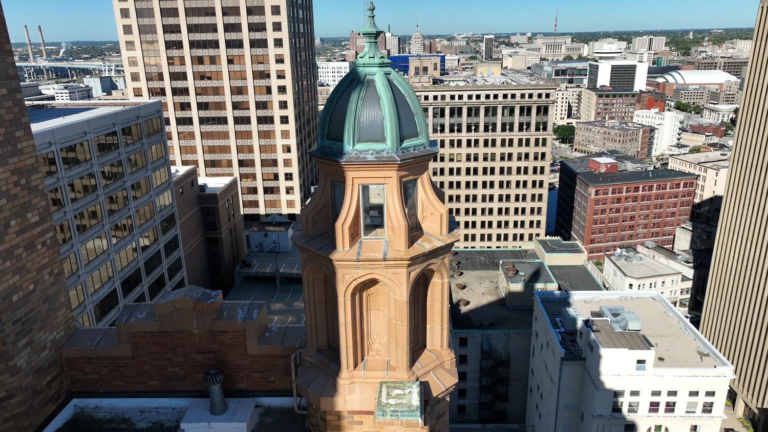 Bond Façade provided turret restoration services at the AT&T building in Milwaukee