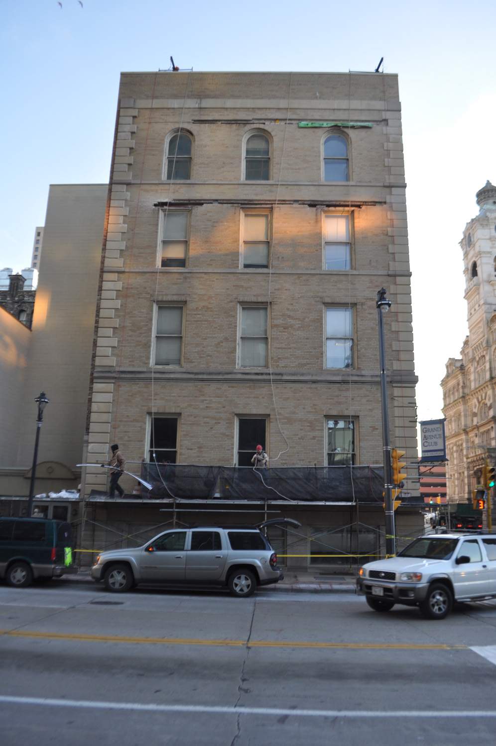Grand Ave Club facade cleaning